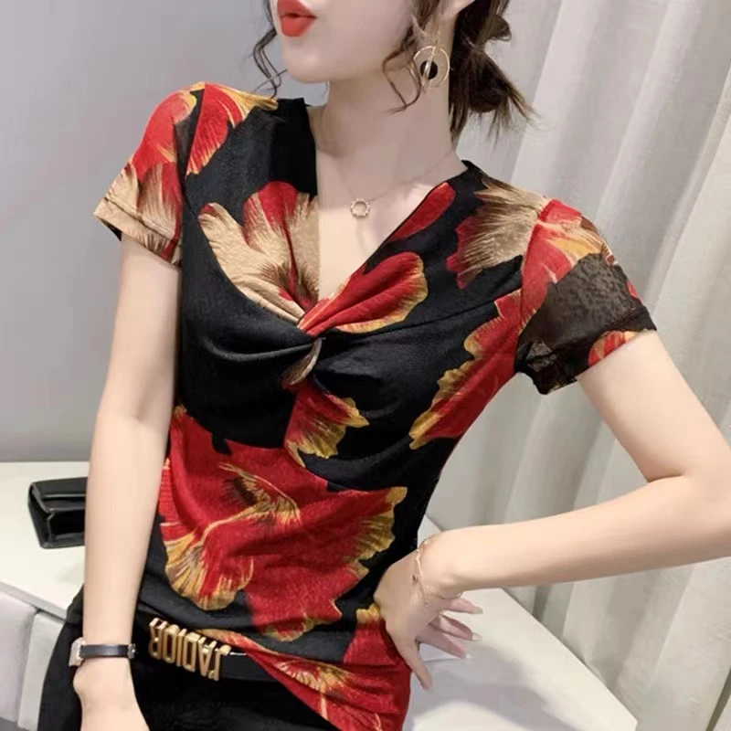 【宠粉福利】1343夏季女装新款薄款网纱v领上衣设计感小众半袖T恤