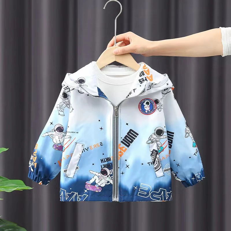 风衣小童冲锋衣男童帅气普通外套恐龙防风儿童外套连帽运动春秋款