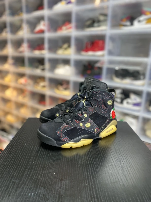 aj6烟花休闲鞋/42/已精洗/全新参考价2187