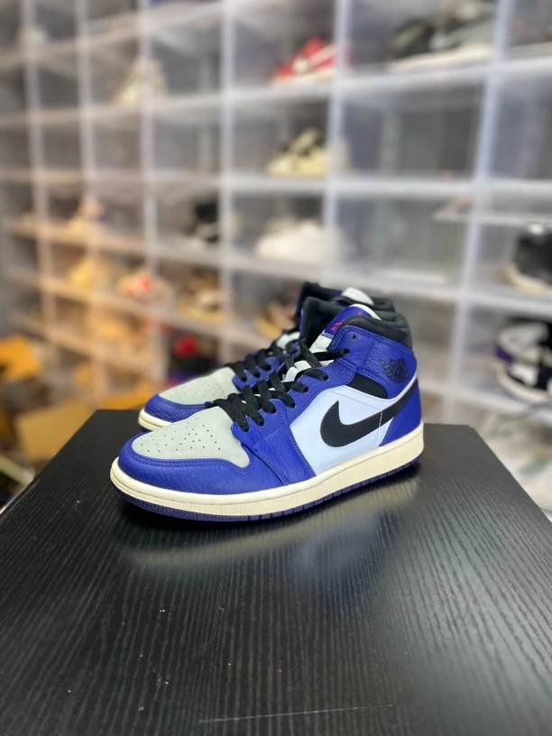 aj1白蓝休闲鞋/42/已精洗/全新参考价1558