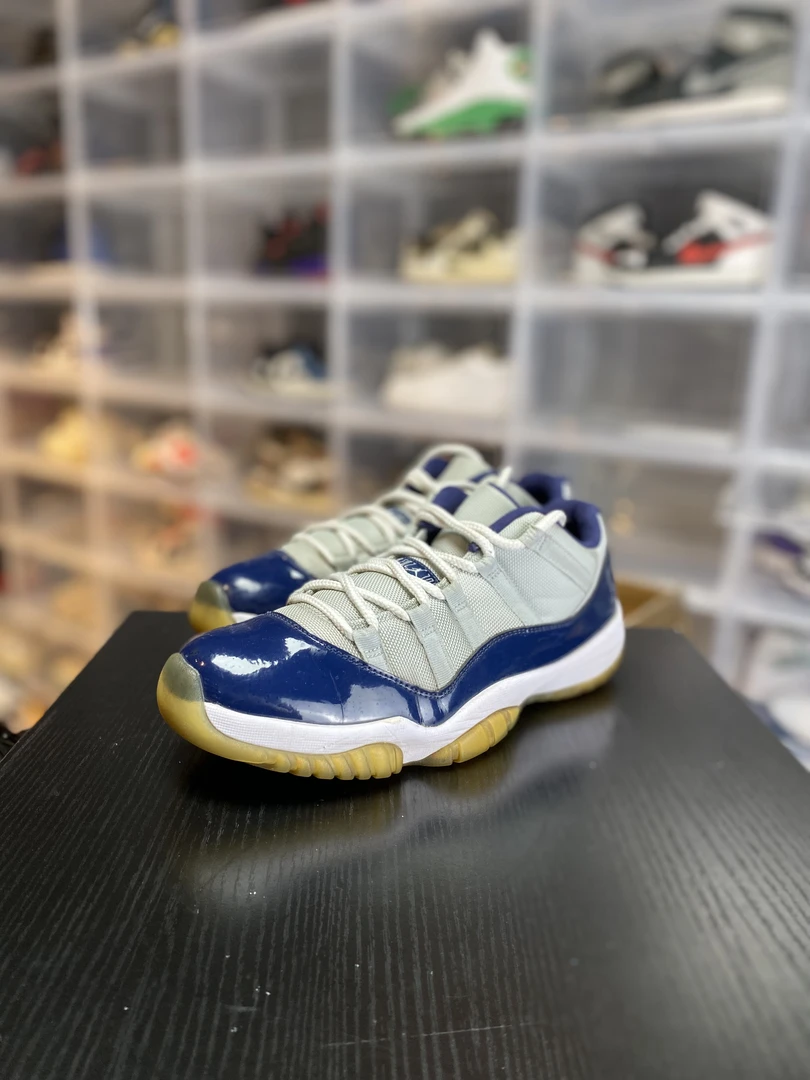 aj11乔治休闲鞋/44/已精洗/全新参考价2866