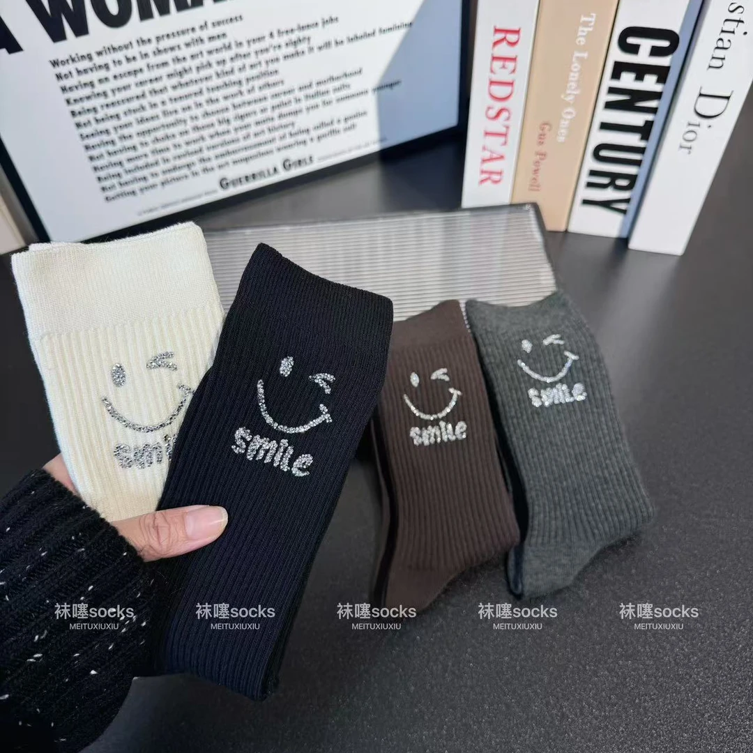 韩版轻奢烫钻笑脸纯色系列可爱时尚外穿高筒潮袜女