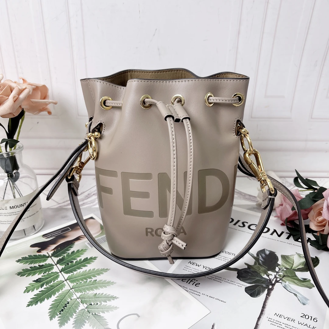 99新 FENDI/芬迪 Mon Tresor灰色迷你水桶包手袋休闲