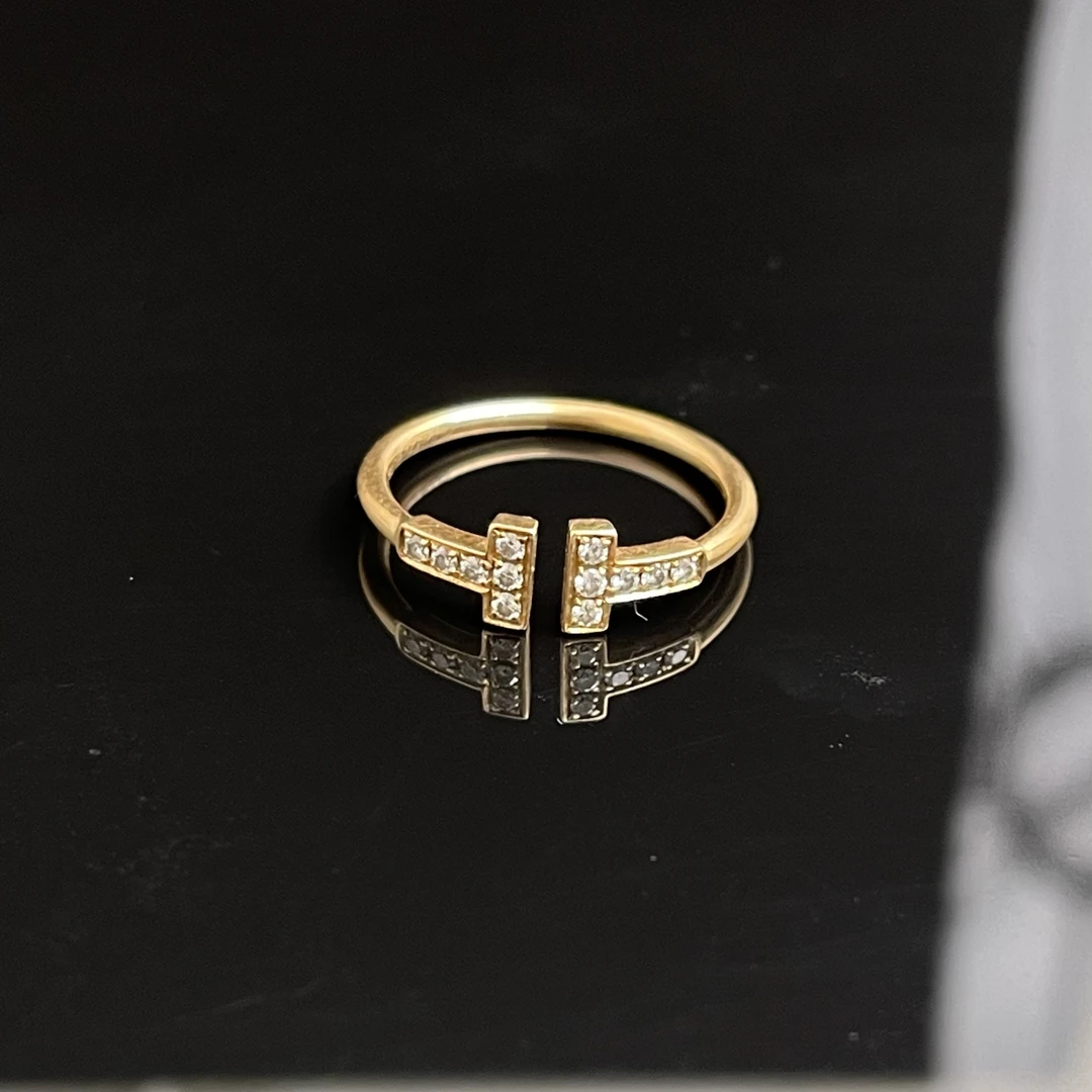 95新 Tiffany & Co./蒂芙尼 Tiffany T 系列镶钻线圈戒指时尚