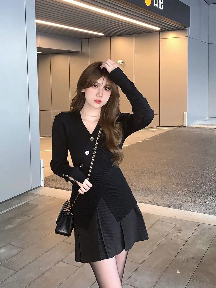 法式小众绝美内搭不规则初秋针织衫上衣显瘦洋气女人味毛衣打底衫