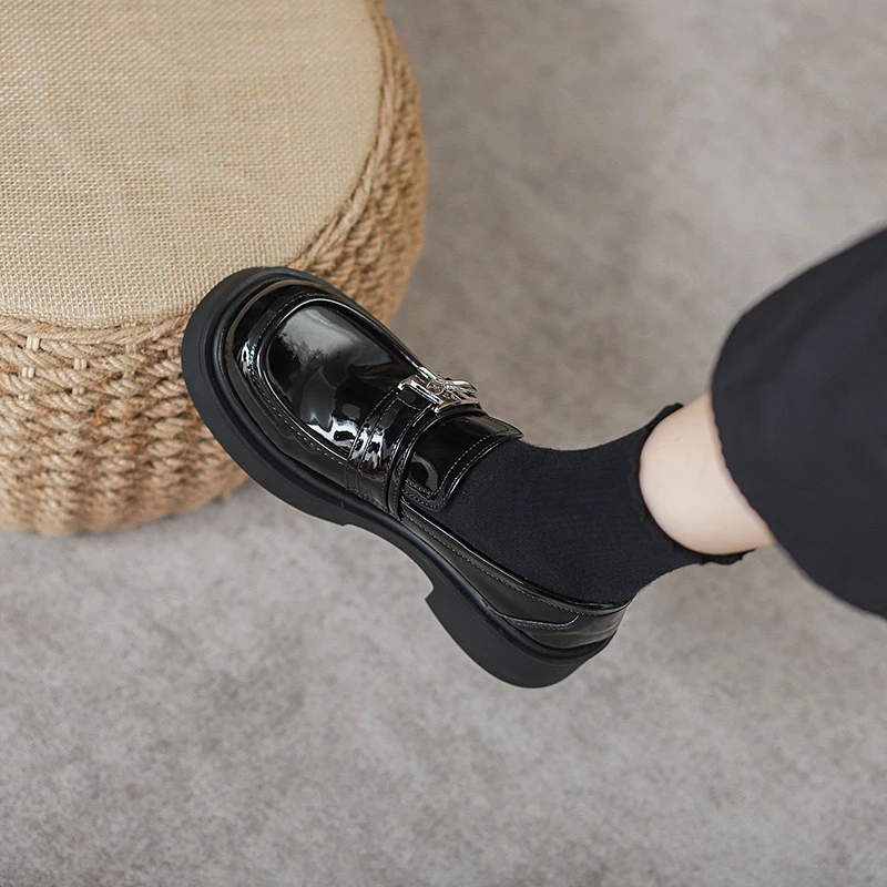 秋季JK黑色乐福鞋女厚底2024春秋新款时尚厚底英伦一脚蹬小皮鞋女