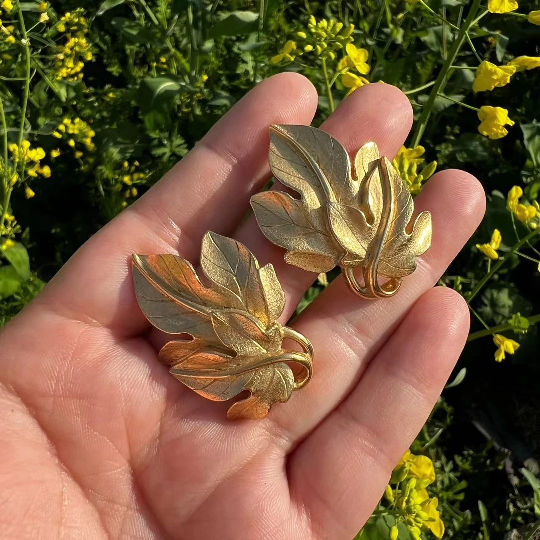 铜合金耳饰 Trifari翠法丽联名款素金树叶耳夹中古回流vintage