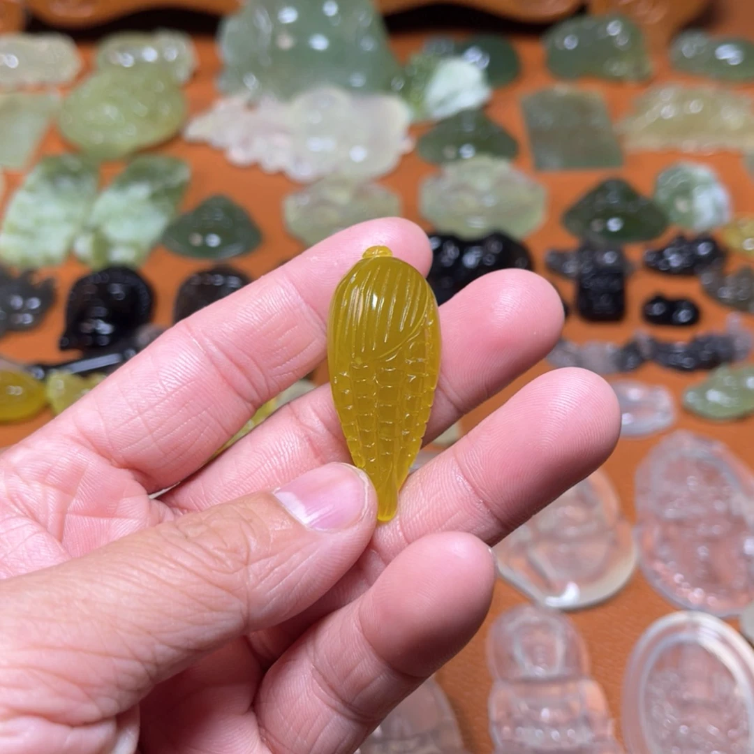 【闪购商品】岫玉颈饰未镶嵌?*影玉米吊坠