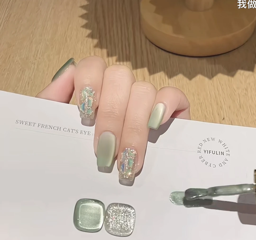 一凌家【青提】------中长磨砂夏季绿色手工爆闪穿戴甲满钻