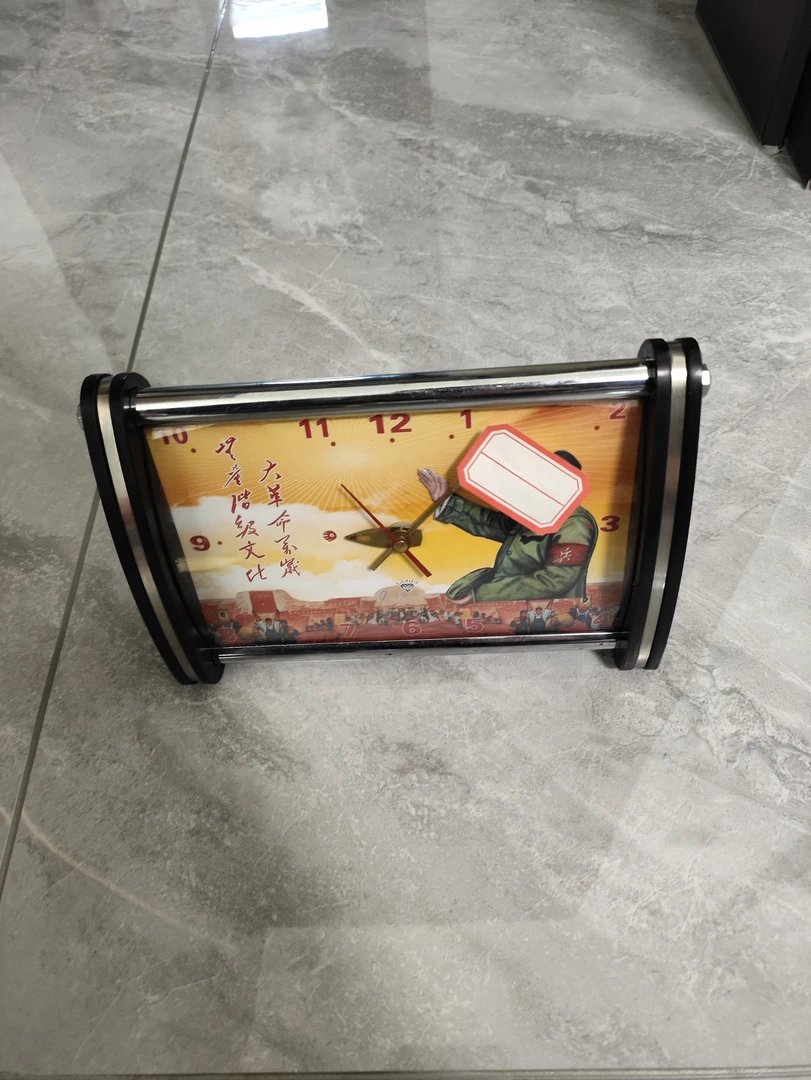 桌面摆件招手动态小闹钟
