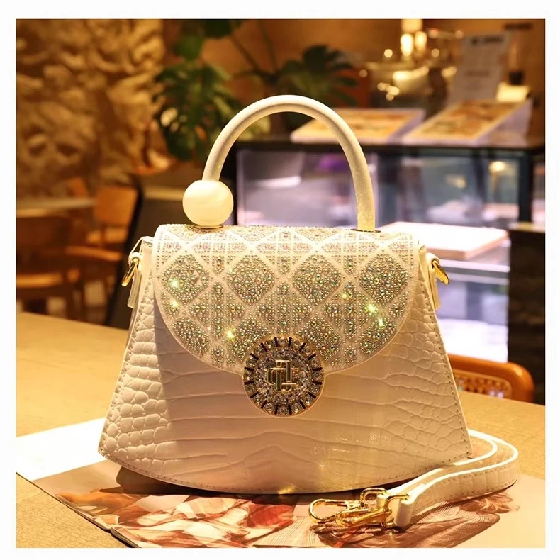 女包2024女士时尚镶钻手提包亮皮真皮包包高级洋气斜挎包