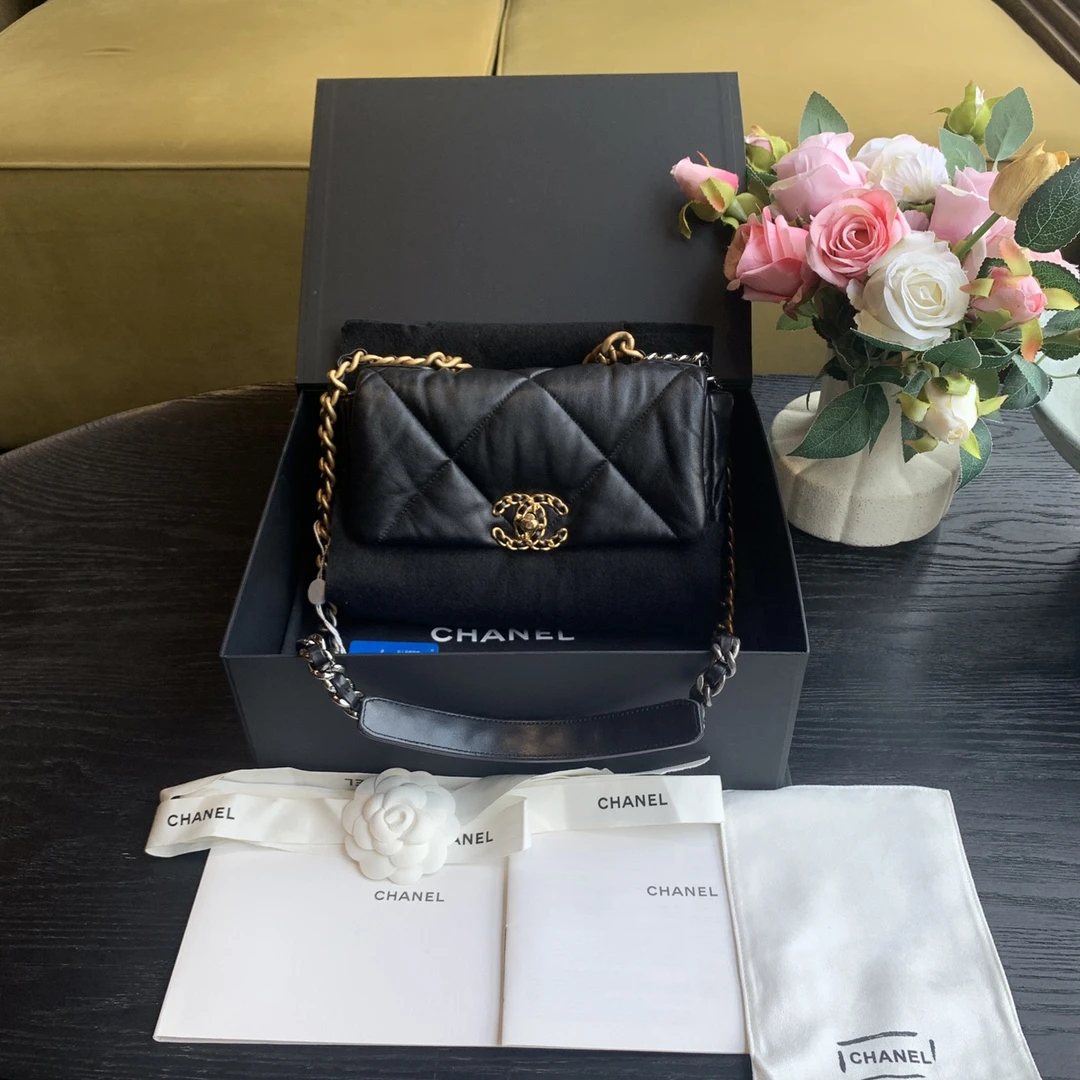 95新 Chanel/香奈儿 /19Bag 黑金小号  芯片/sp20713