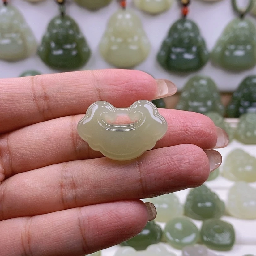 【闪购商品】和田玉颈饰未镶嵌骏****宝