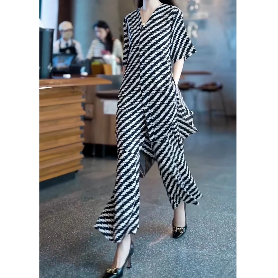 【明媚伊】夏季时尚高档洋气轻奢短袖遮肉显瘦上衣套装-6656#ZR