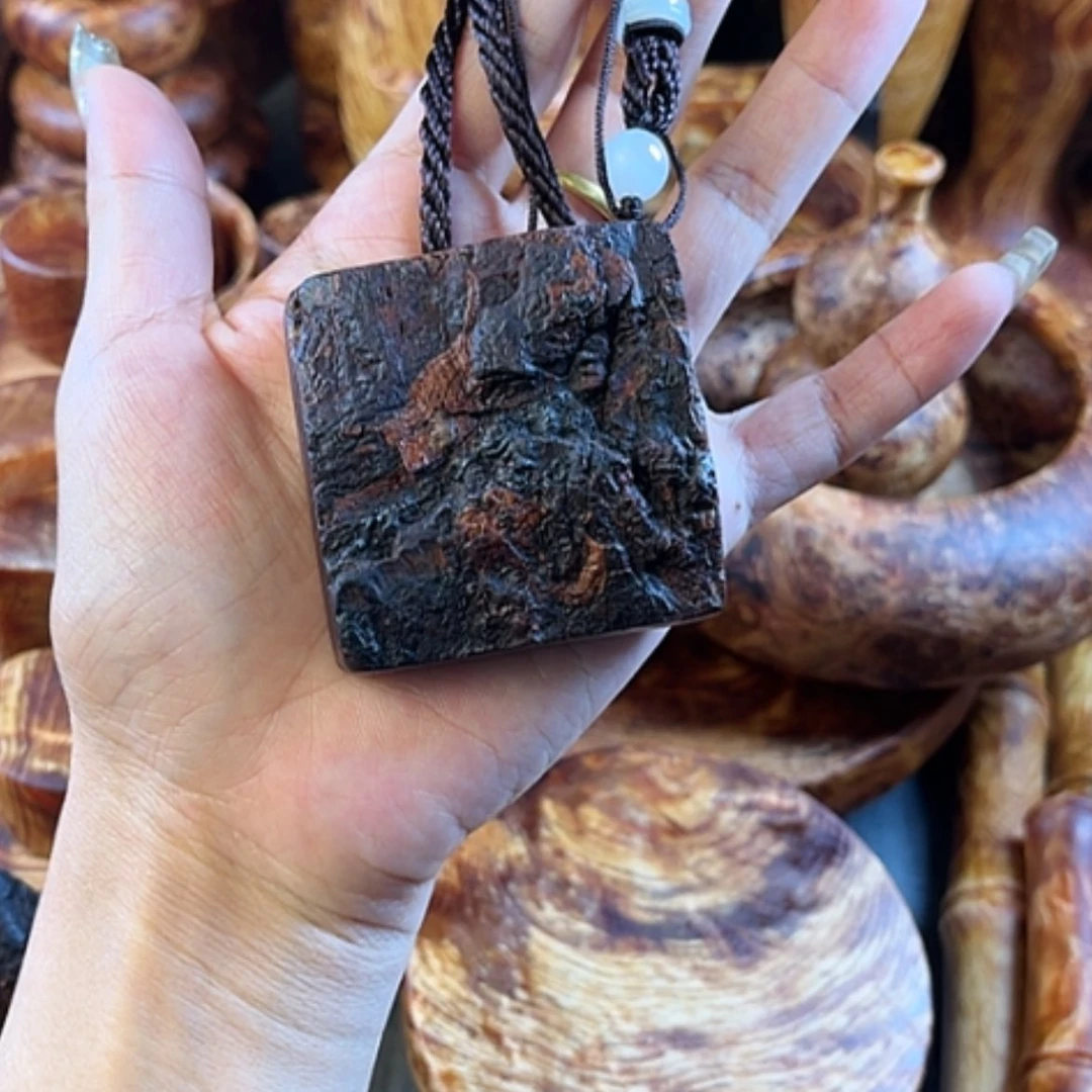 【闪购商品】琥珀木把件雨*