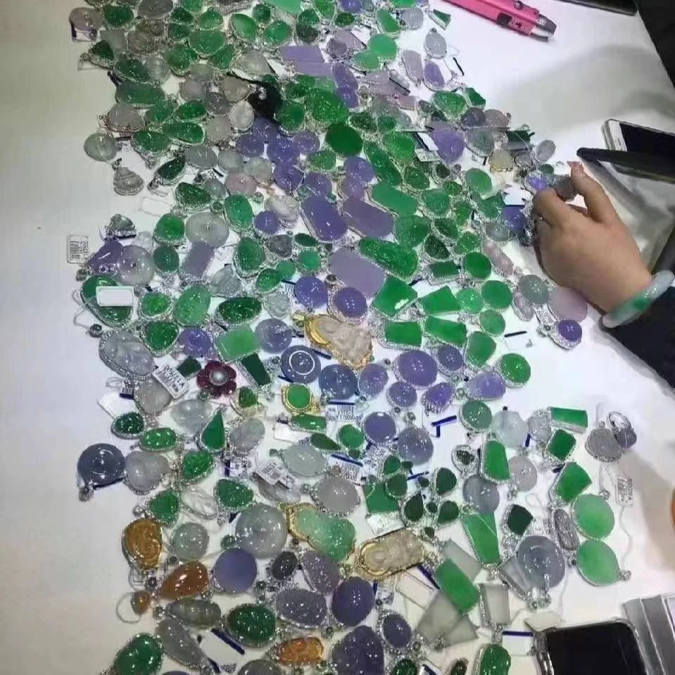 缅翠阁翡翠工厂天然翡翠碎料片料直播间拍品链接