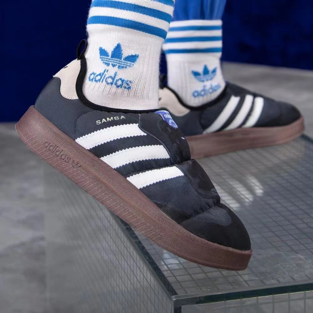 adidas三叶草时尚休闲潮流黑色休闲舒适百搭面包加厚棉鞋 -HP6700