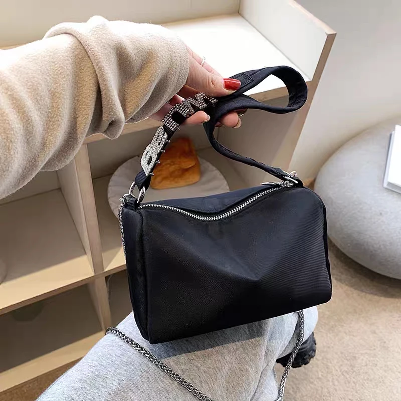 高级感小众包包女2023新款潮休闲尼龙布手提包时尚百搭腋下包斜挎