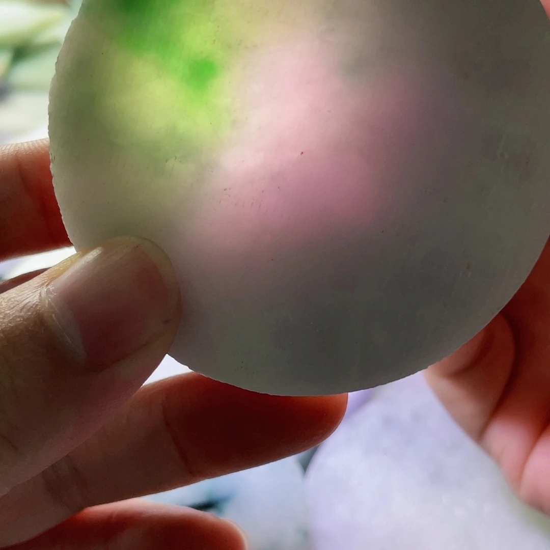 翡翠颈饰未镶嵌毛料3