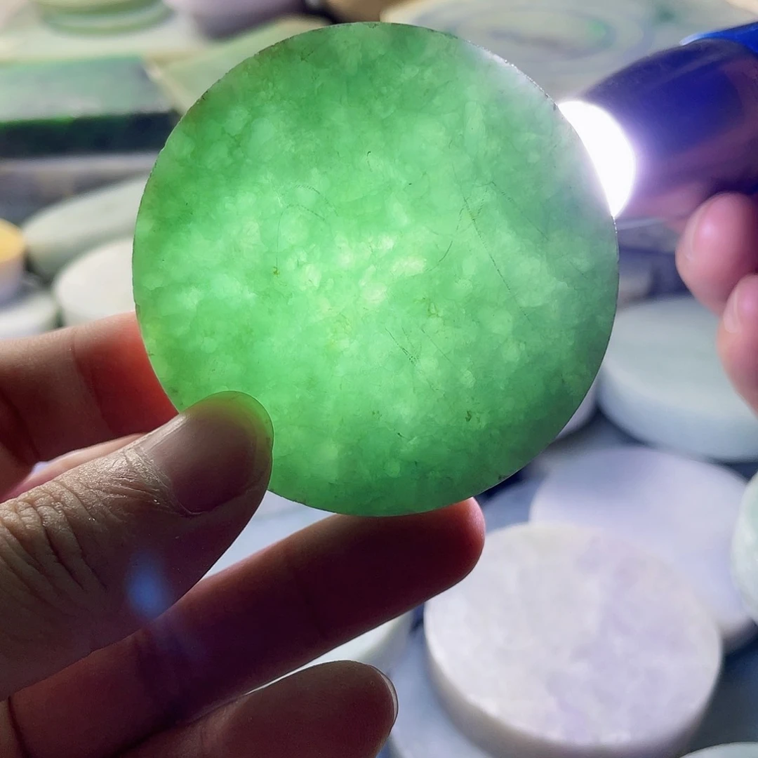 翡翠颈饰未镶嵌毛料42