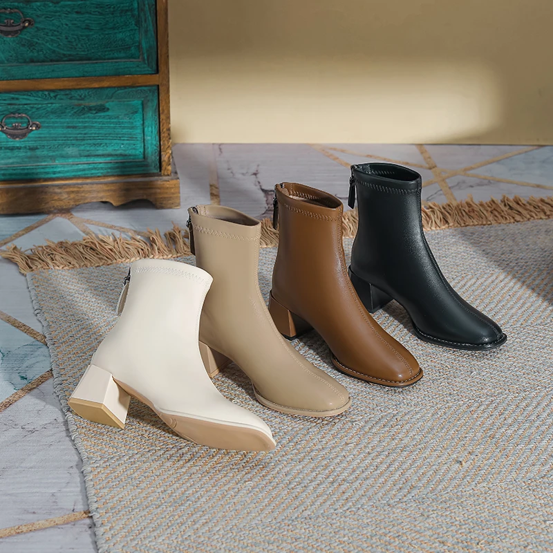 T英伦风新款短靴方头粗跟百搭短筒中跟瘦瘦靴935-13