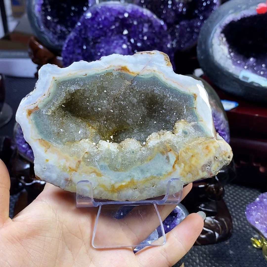 水晶摆件月未镶嵌