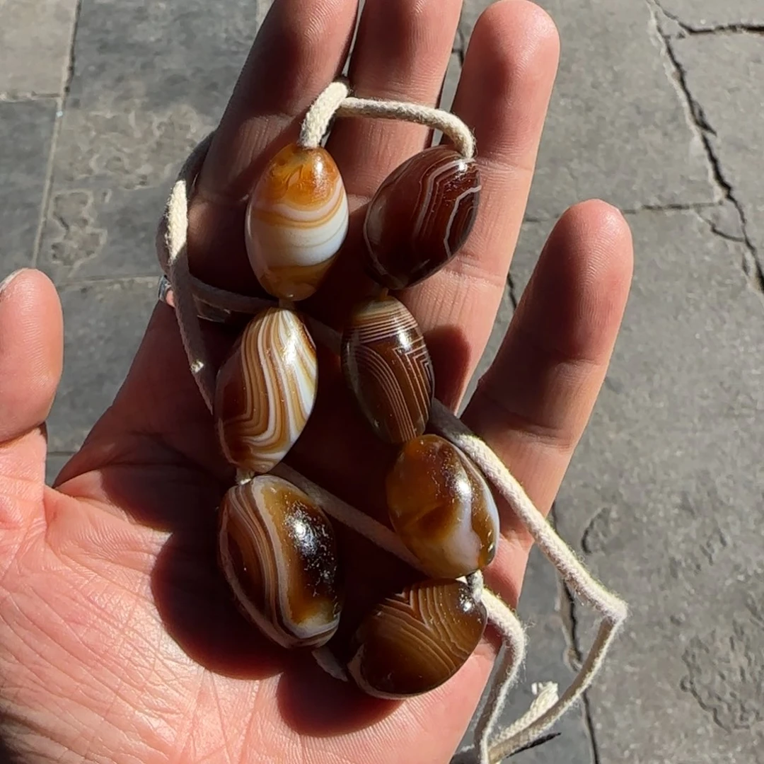 玛瑙/玉髓七颗单珠合金喝