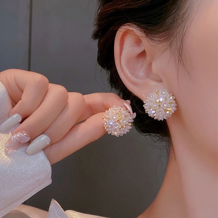 合金耳饰 小众设计感花簇耳钉冷淡风耳环新款潮超仙女精致时尚