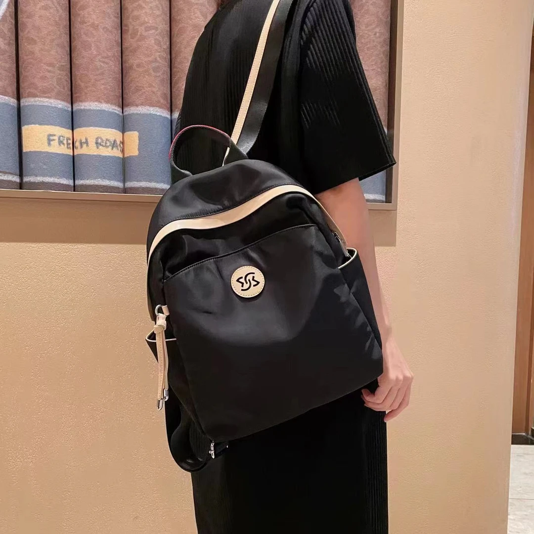 2023时尚新款百搭潮流双肩包女大容量女士背包旅游休闲款双肩背