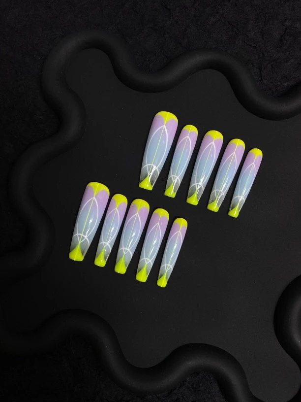 气质穿戴甲纯手工夏日渐变魔镜粉辣妹彩绘紫色双色穿戴式冰透美甲