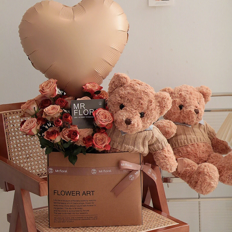 创意小熊礼物袋玫瑰抱抱桶花束全国同城配送长沙广州店女友生日礼