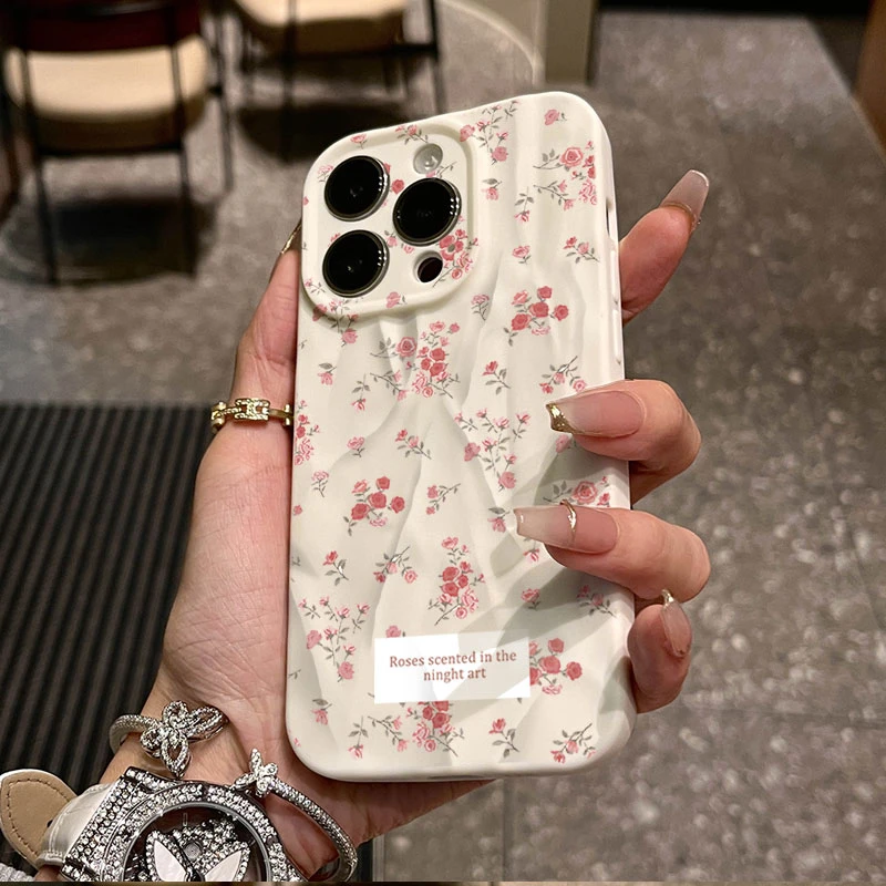 满屏法式碎花适用iphone15苹果12褶皱手机壳14promax全包13防摔11