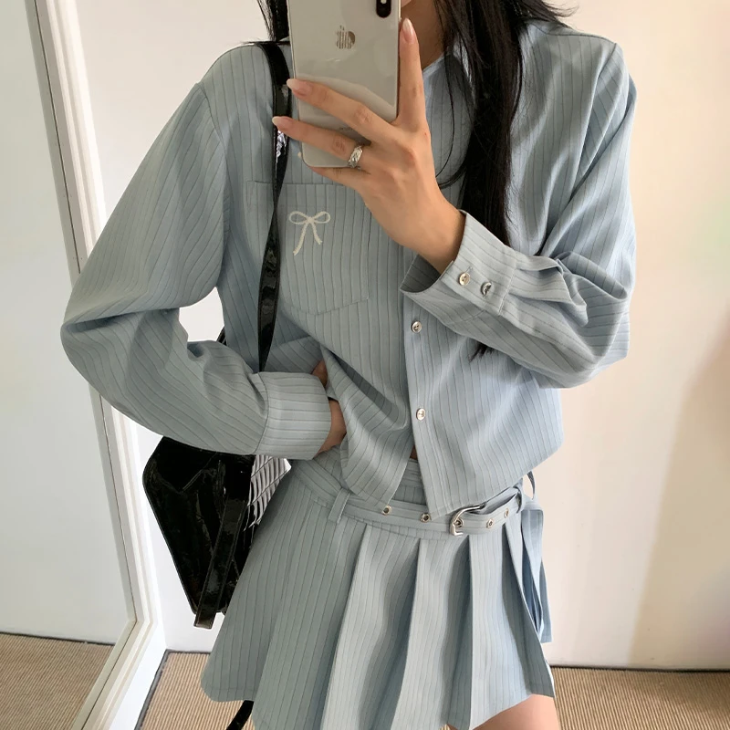 蓝色条纹长袖蝴蝶结衬衣+a字半身裙T8618