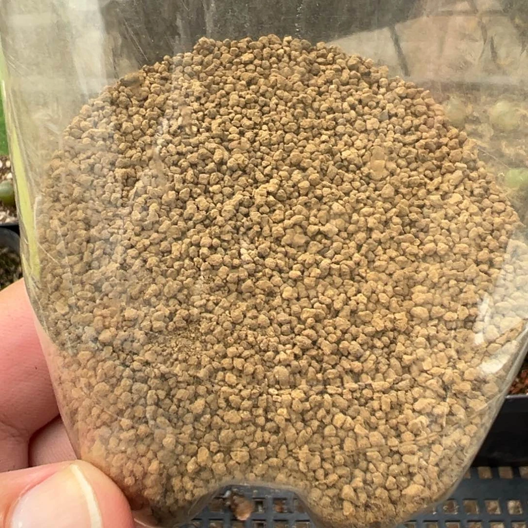 1-2赤玉土500毫升。多肉植物，