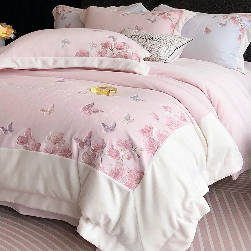 喜兹 蝴蝶花语 公主绒四件套牛奶绒防寒加厚保暖刺绣不掉毛不静电