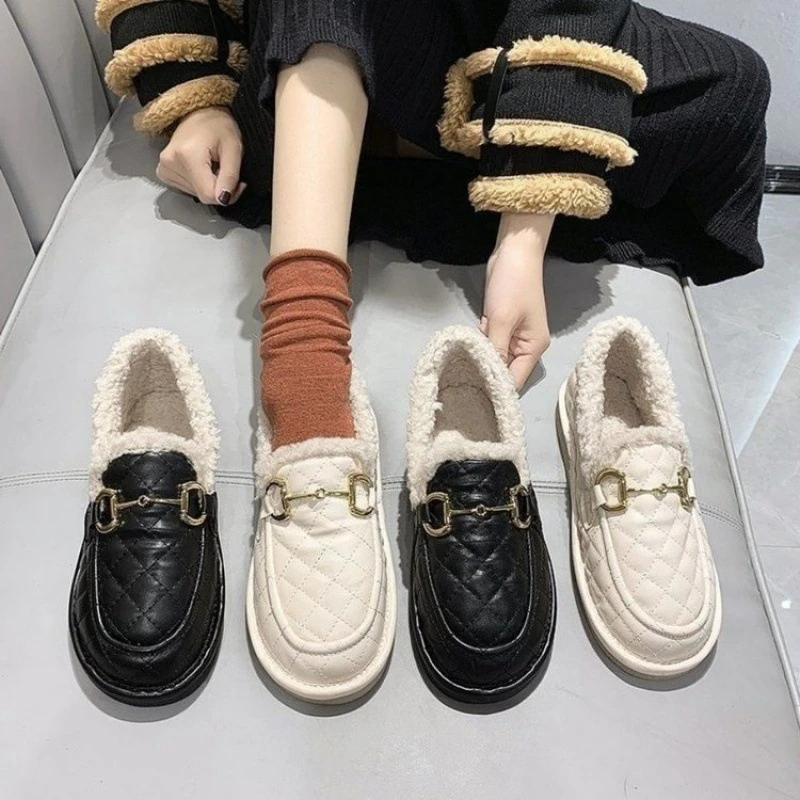 大东姚冬季女款皮面防水保暖加绒加厚平底一脚蹬网红休闲百搭棉鞋