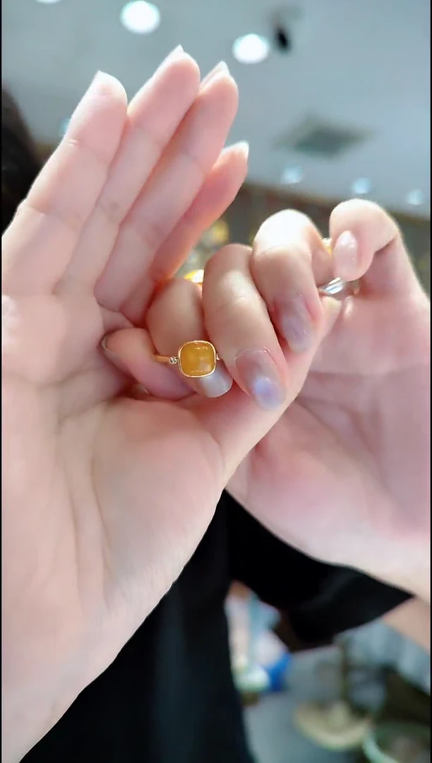 【闪购商品】蜜蜡戒指银S925镀金镶嵌D055蜜蜡戒指