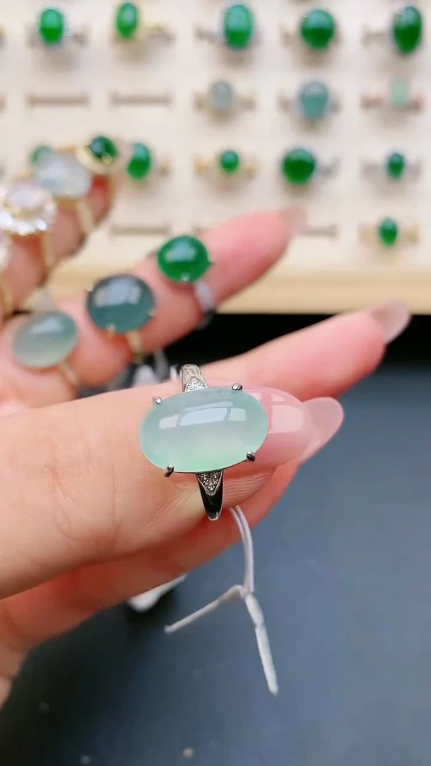 【闪购商品】翡翠戒指银S925镶嵌69600