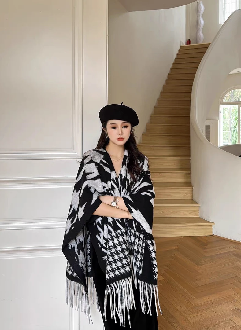 百搭时尚双面羊绒秋冬季提花长款保暖千鸟格流苏大披肩斗篷网红