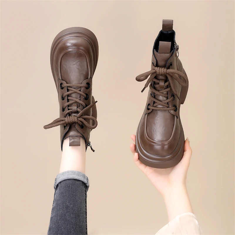 百搭平底学院风马丁靴英伦风时尚女款2024新款春秋单靴短靴防滑