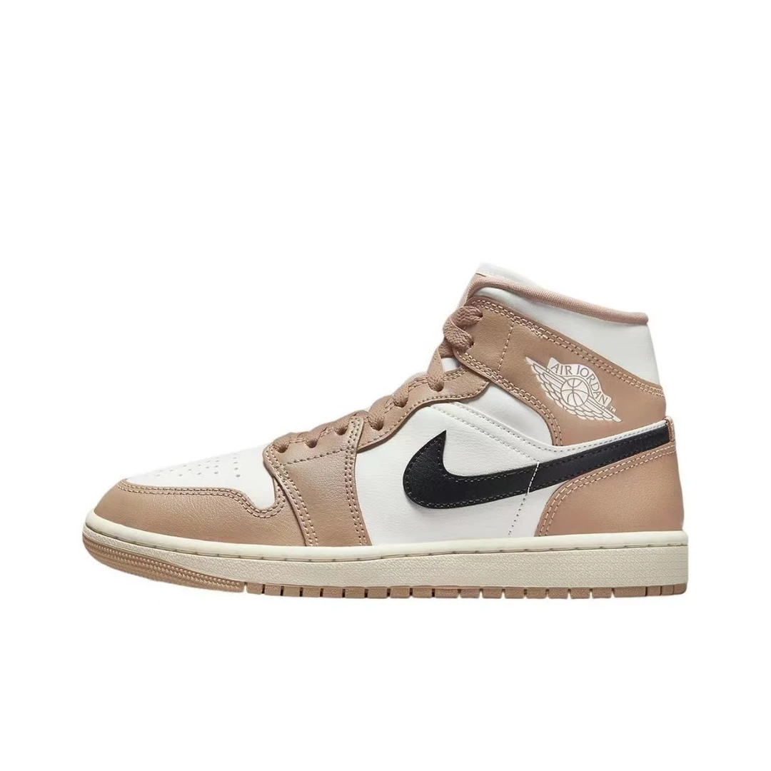 NIKE/耐克女中帮AJ1 MID防滑耐磨复古篮球鞋秋冬 BQ6472103 *TJ
