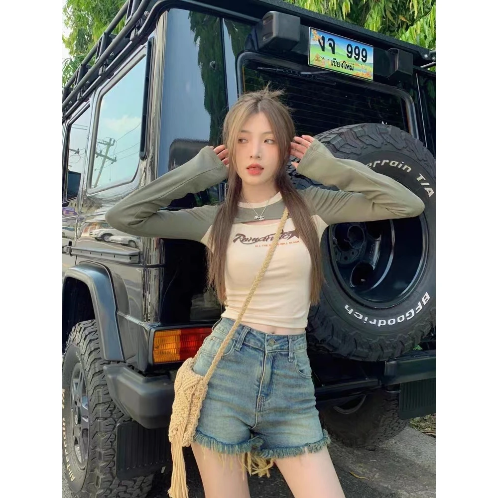 辣妹复古设计感镂空长袖T恤女2025新款修身显瘦字母短款小众上衣