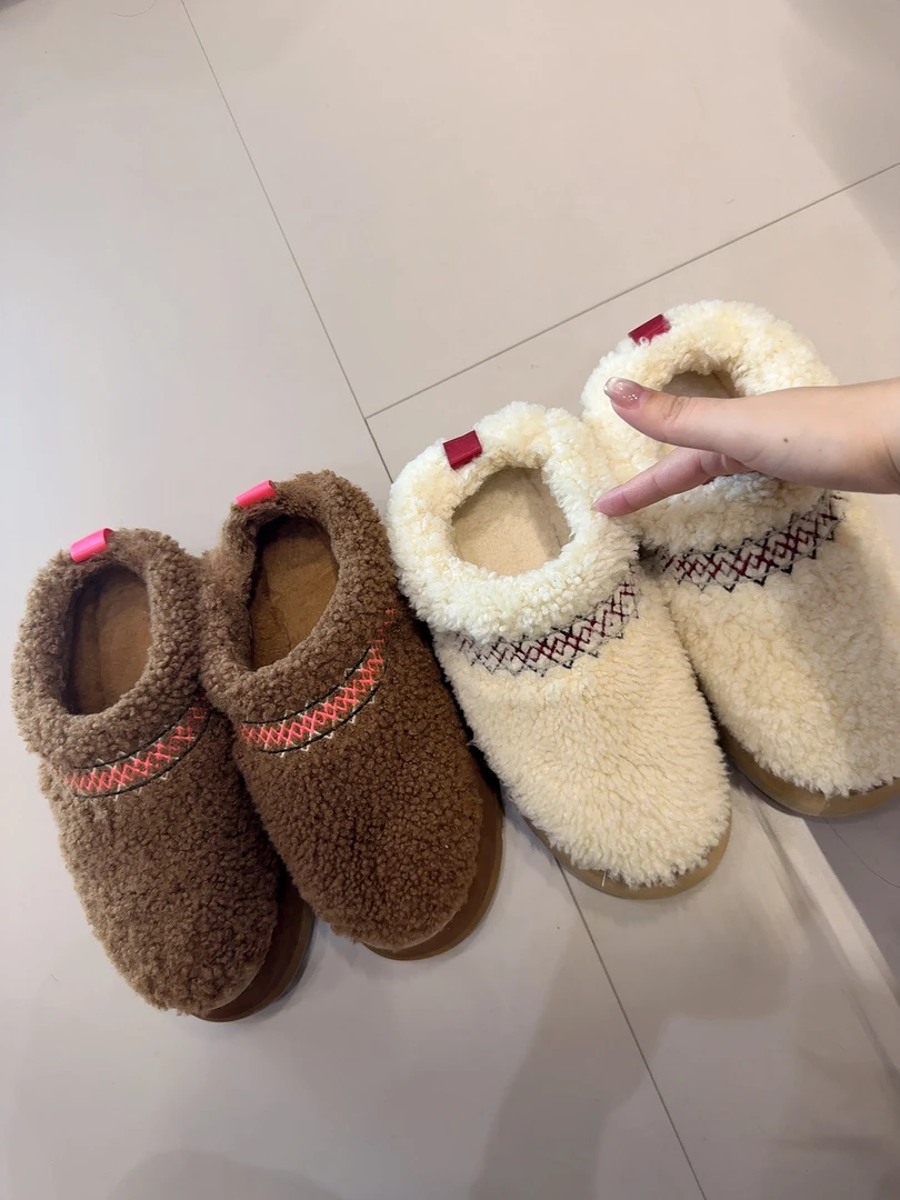 【HoorayLin】加绒保暖洋毛卷毛厚底包头拖#3010