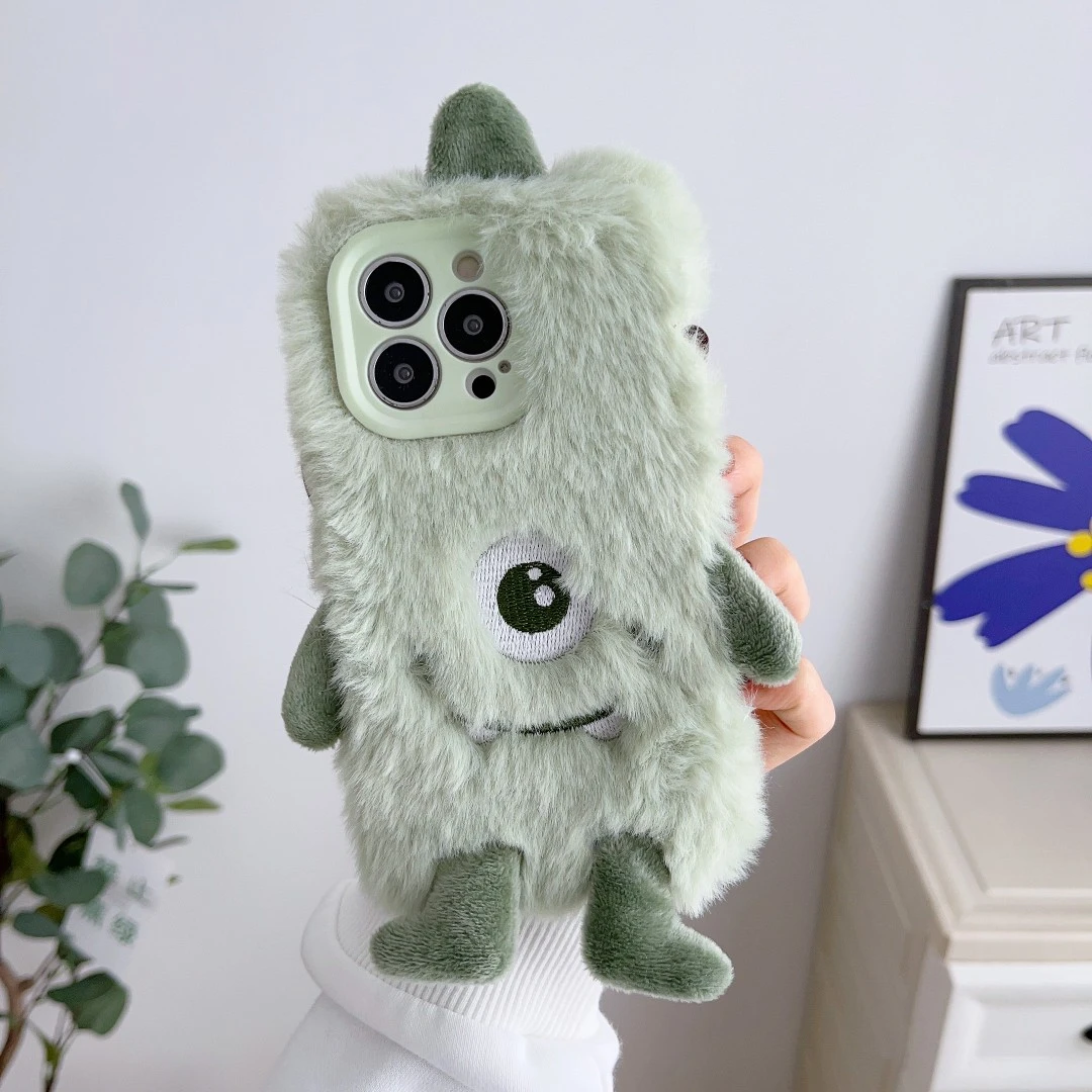 冬季绿色大眼怪毛茸苹果14手机壳iphone15手机壳11卡通毛绒手机壳