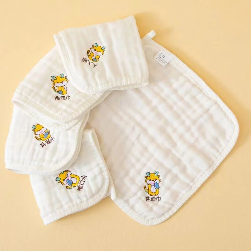 口水巾-（碎花拼接92448棉外套北院y，码数偏小，身高加20）