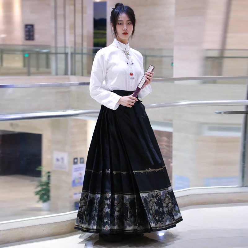 缈晴烟（梨花）织金妆花马面明制国风半身裙女秋季日常通勤显瘦国风