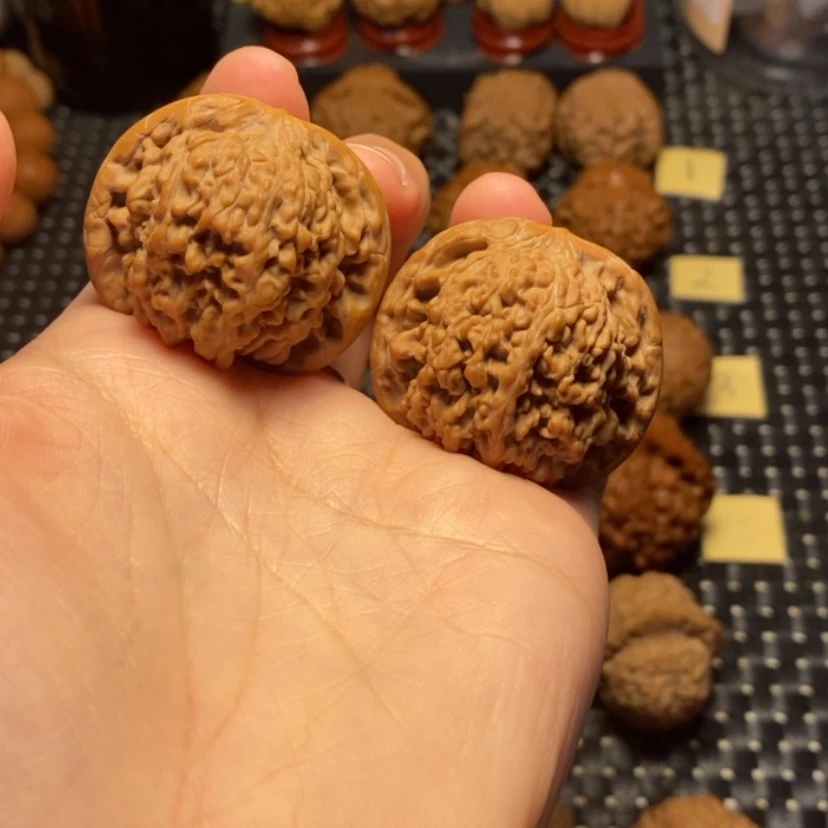 【闪购商品】桃核吊坠吉*&39满天星