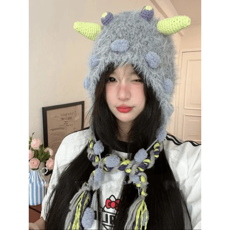 个性搞怪可爱手工针织毛线帽女2024秋冬小怪兽保暖护耳绑带雷锋帽