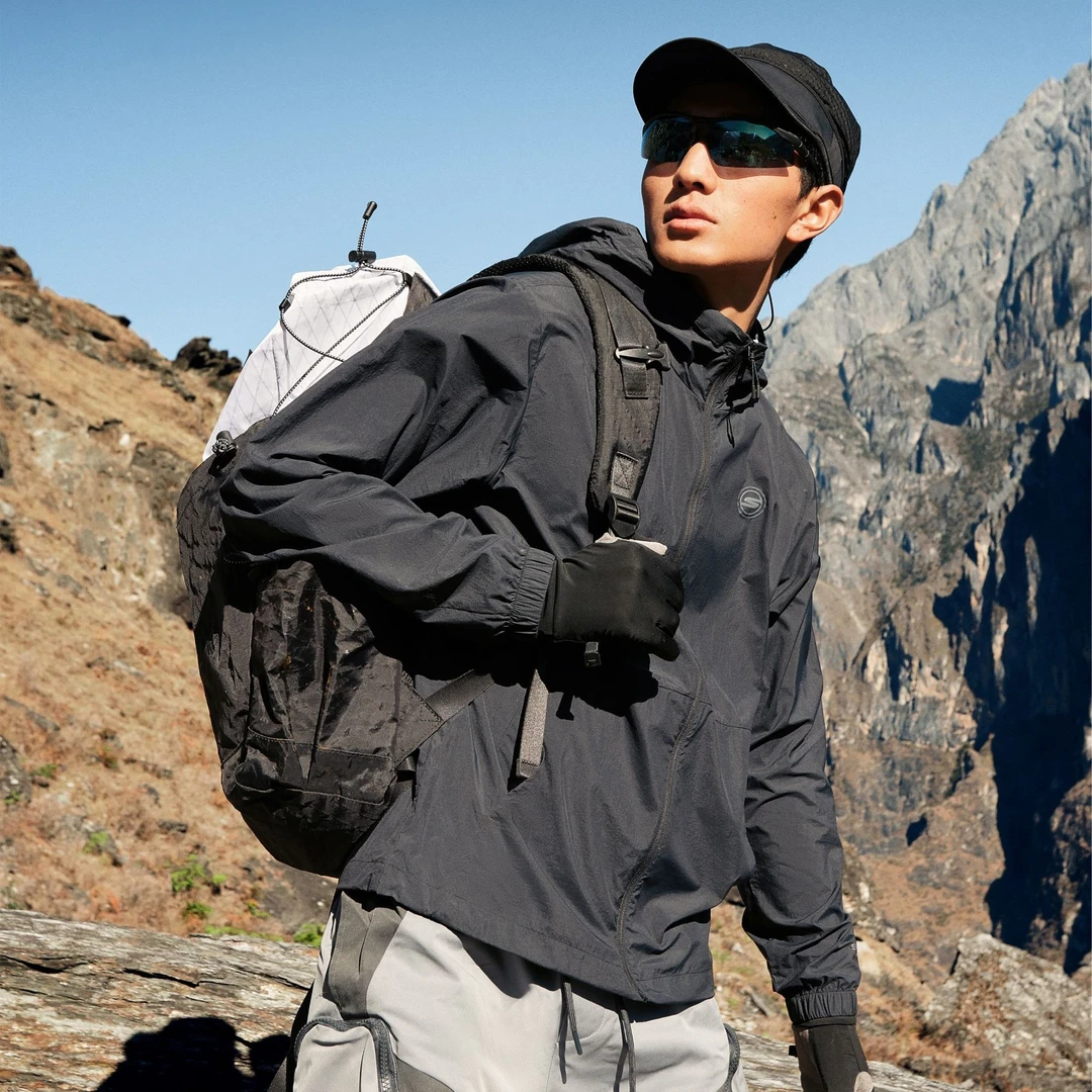 【成毅同款】斯凯奇春季新款运动休闲舒适连帽运动外套P224M032