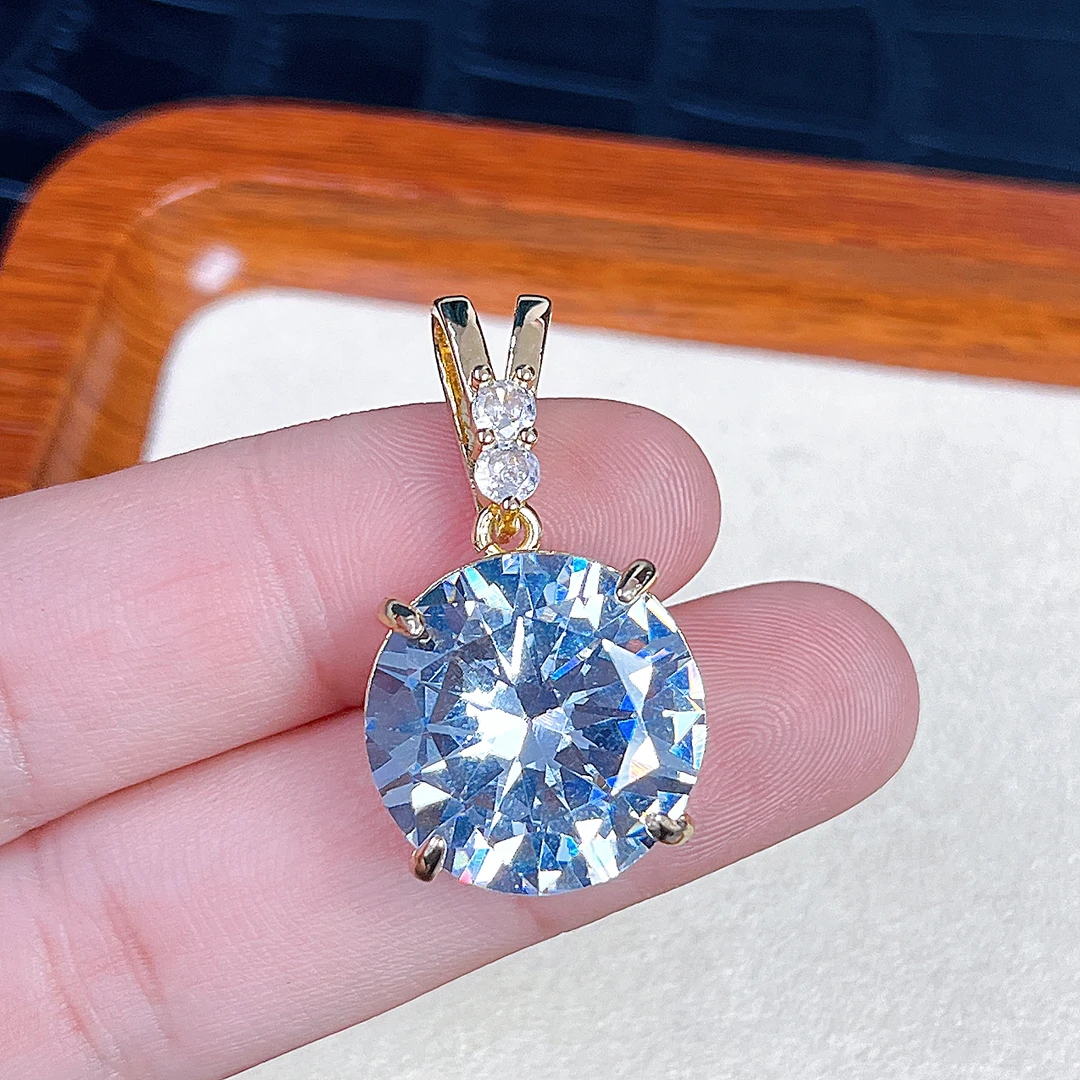 臻选吊坠 泰国春武里经典时尚气质百搭白色吊坠C06